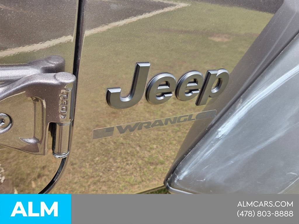Used 2025 Jeep Wrangler Unlimited Sport AWD/4WD image 16