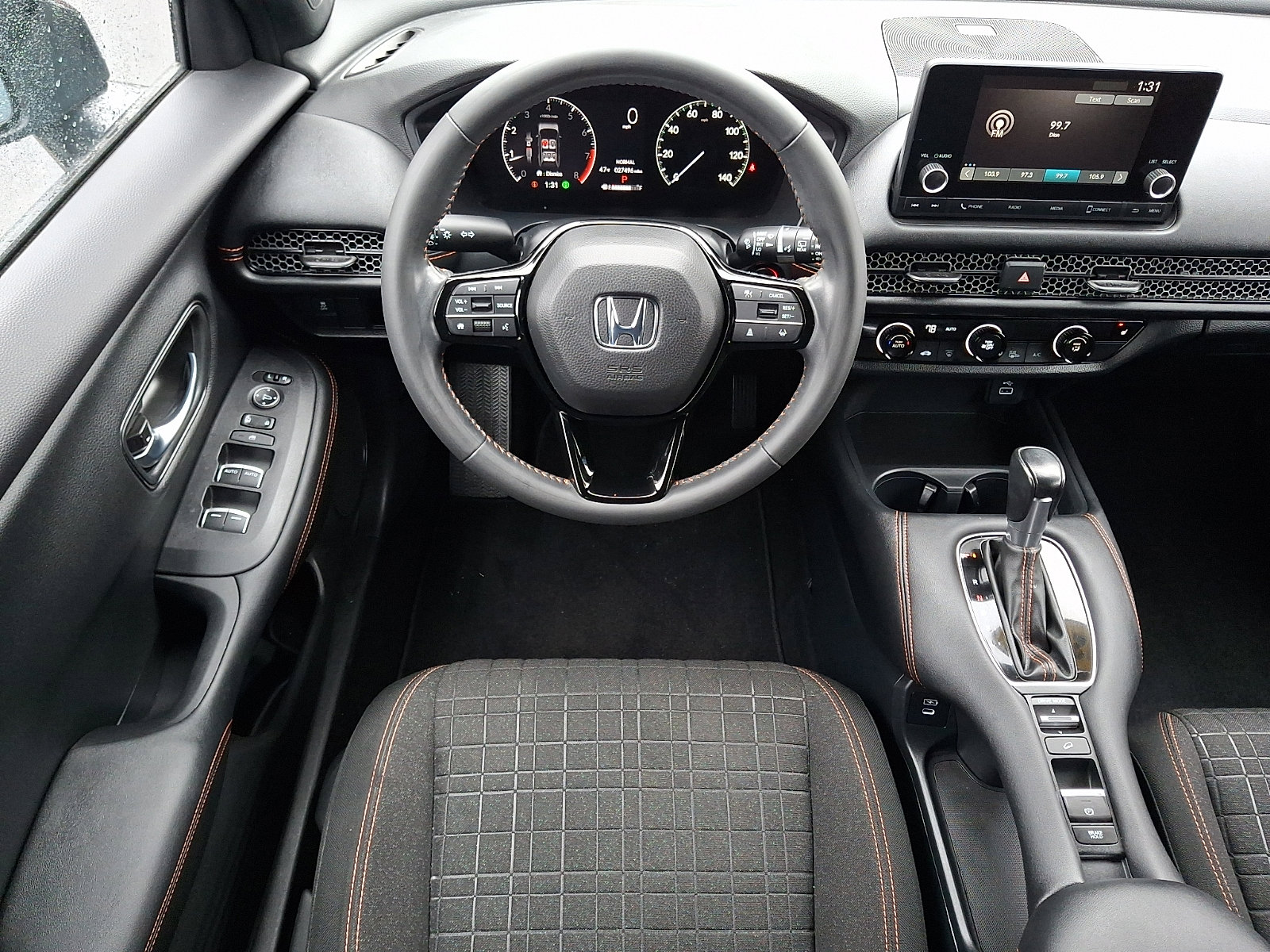 Used 2024 Honda HR-V Sport image 11