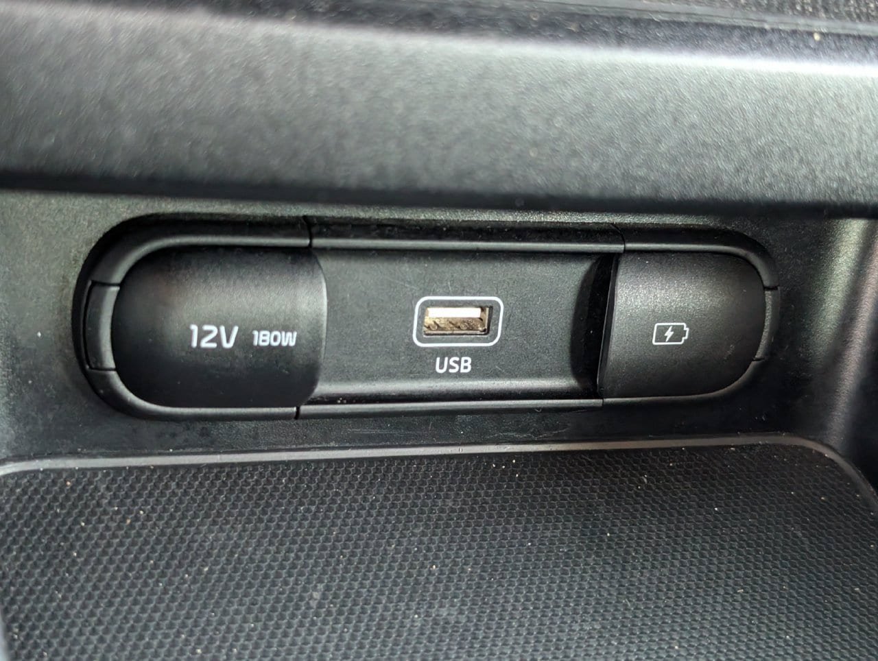 Used 2024 Kia Forte LXS FWD image 18