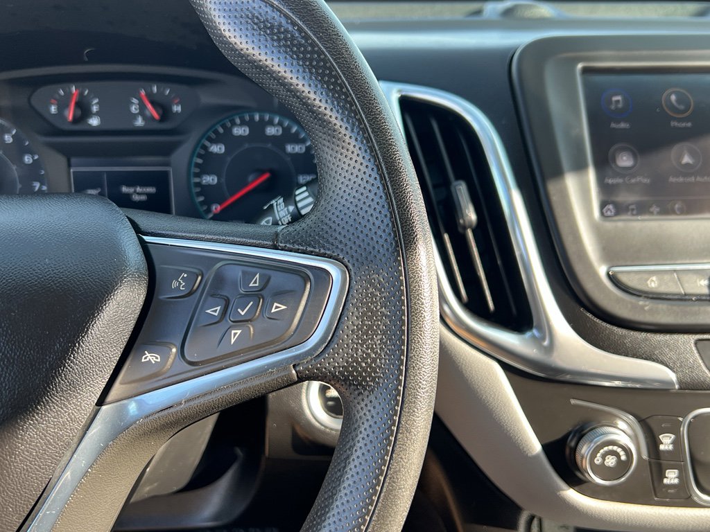 Used 2020 Chevrolet Equinox LS image 31