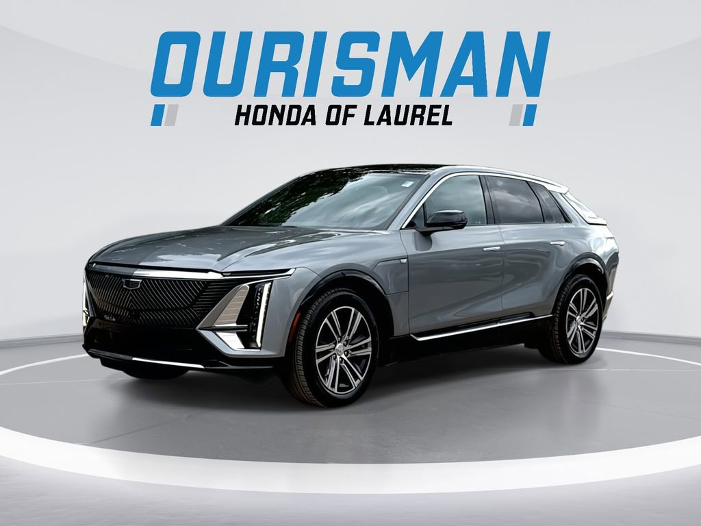 Used 2024 Cadillac Lyriq Luxury w/ LPO, Floor Liner Package AWD/4WD image 1
