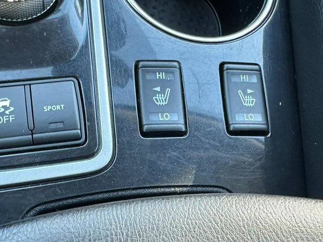 Used 2023 Nissan Maxima SV w/ Floor Mat Group FWD image 22