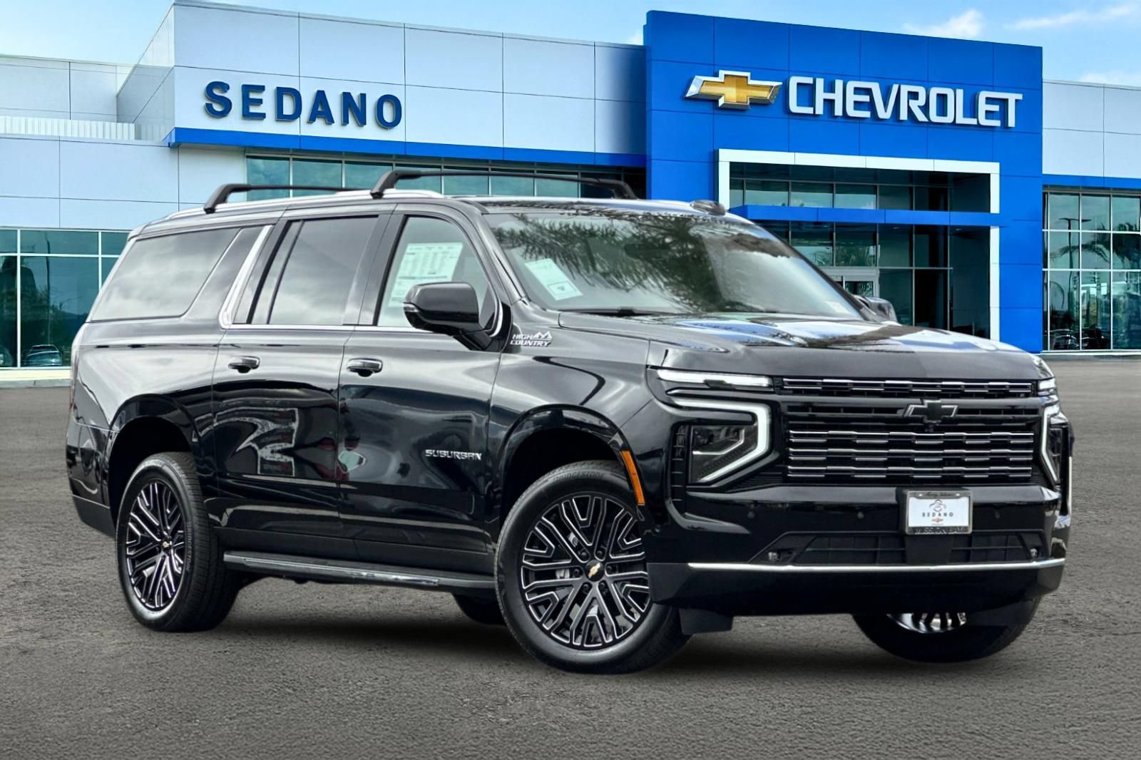 New 2026 Chevrolet Suburban High Country w/ LPO, Illumination Package RWD image 2