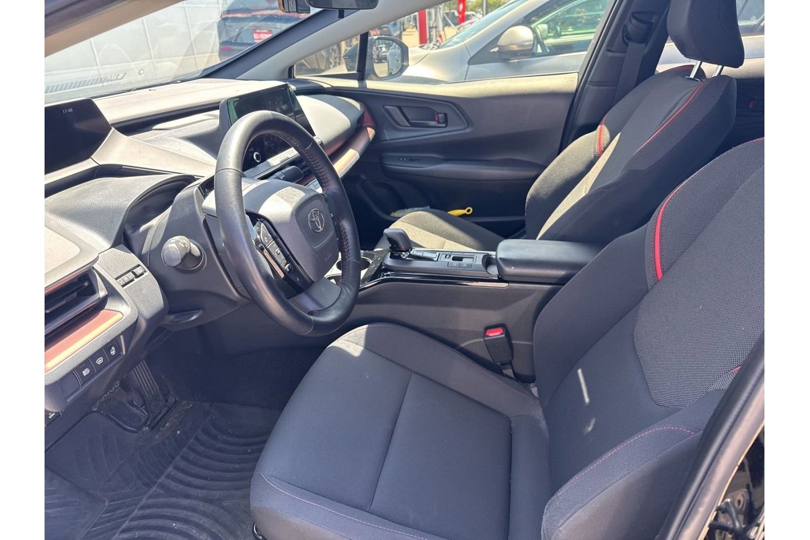 Used 2024 Toyota Prius Prime FWD image 6