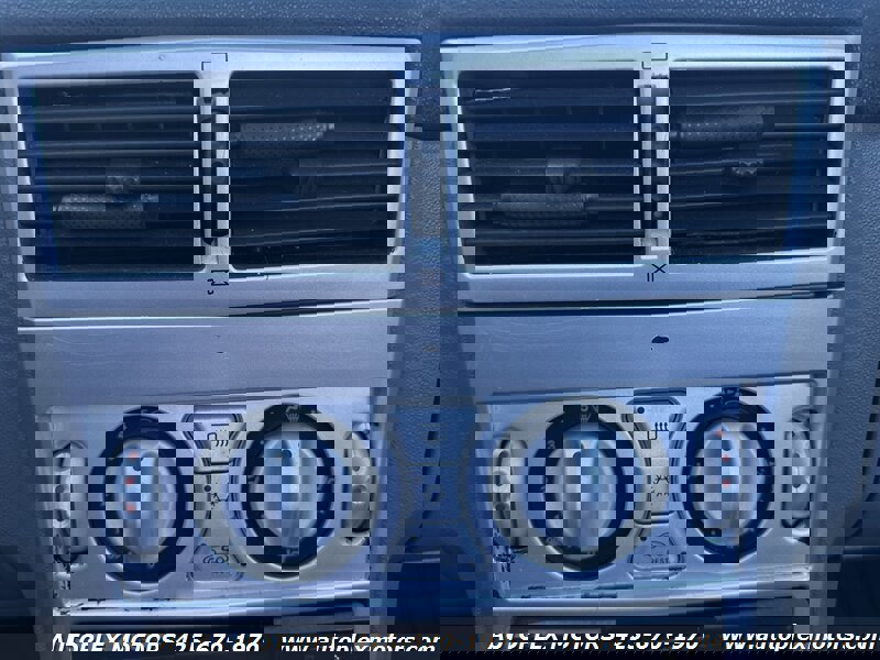 Used 2008 Chrysler Crossfire Limited image 15