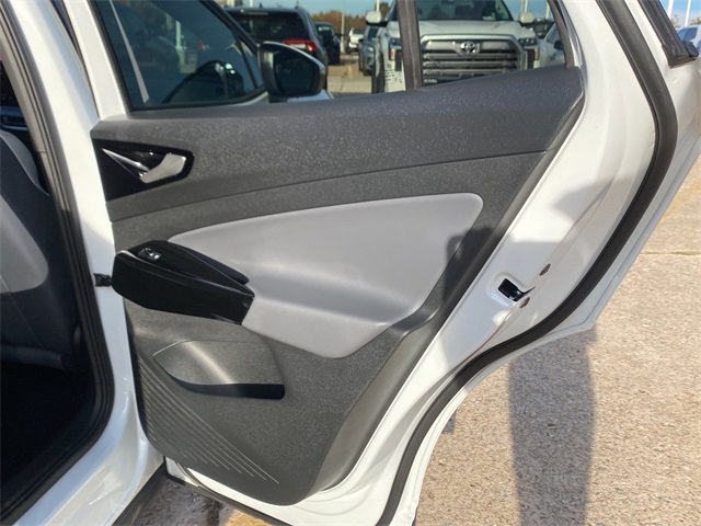 Used 2022 Volkswagen ID.4 Pro S image 12