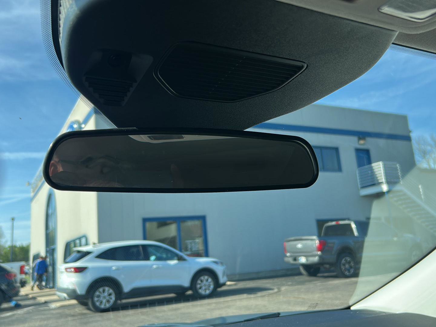 Used 2023 Ford Escape Active w/ Tech Pack #2 AWD/4WD image 6