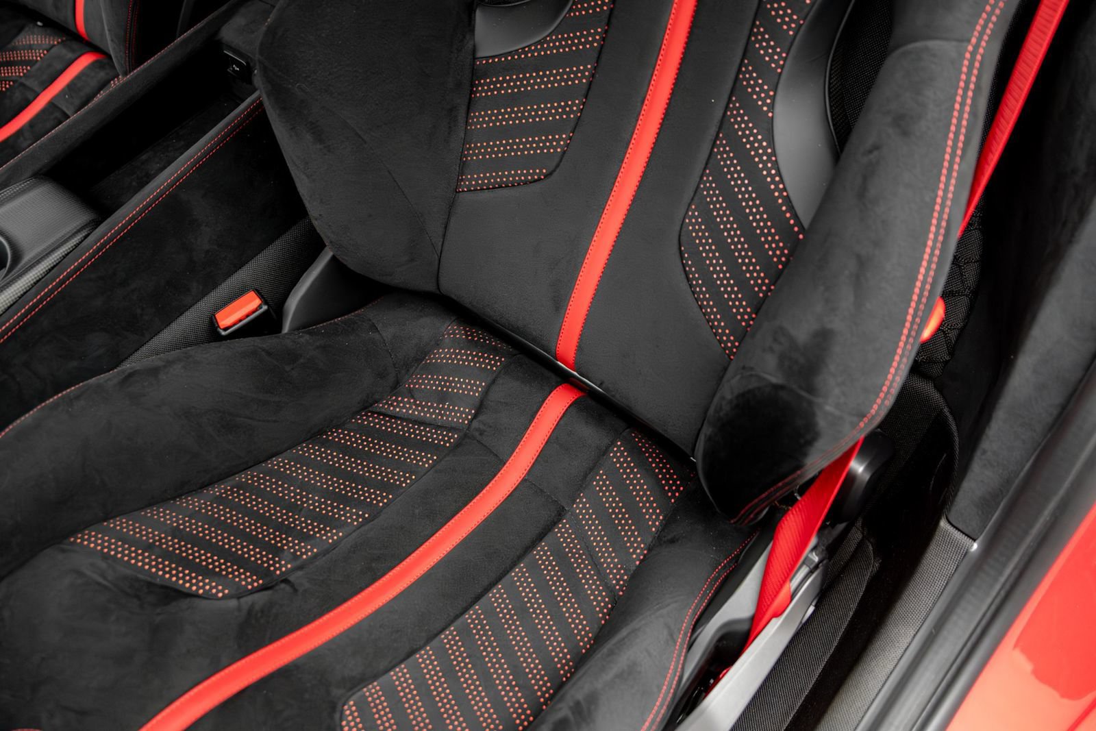 Used 2017 Ferrari F12tdf RWD image 18