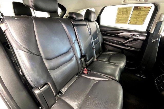Used 2022 MAZDA CX-9 Touring image 18