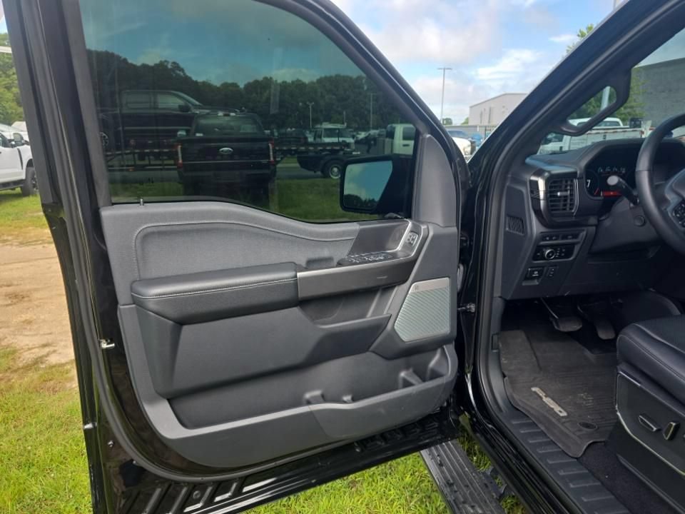 Used 2023 Ford F150 Lariat w/ Equipment Group 502A High AWD/4WD image 5