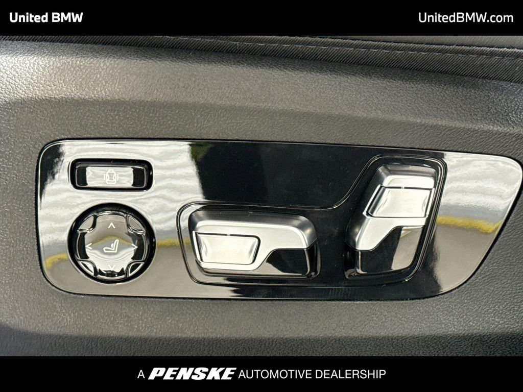 New 2027 BMW X7 xDrive40i w/ M Sport Package AWD/4WD image 4
