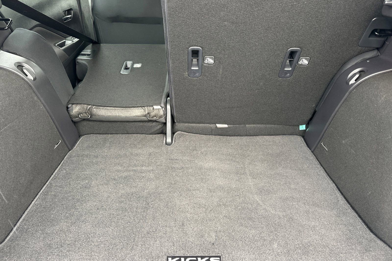 Used 2024 Nissan Kicks SV image 16