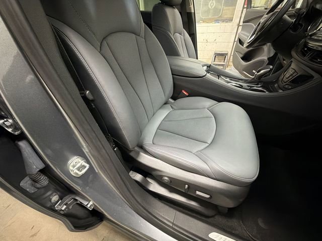 Used 2020 Buick Envision Premium image 28