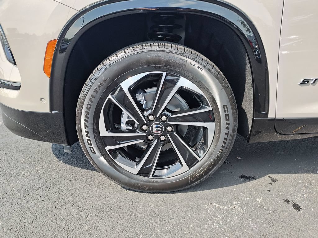 New 2027 Buick Enclave Sport Touring w/ Super Cruise Package FWD image 10