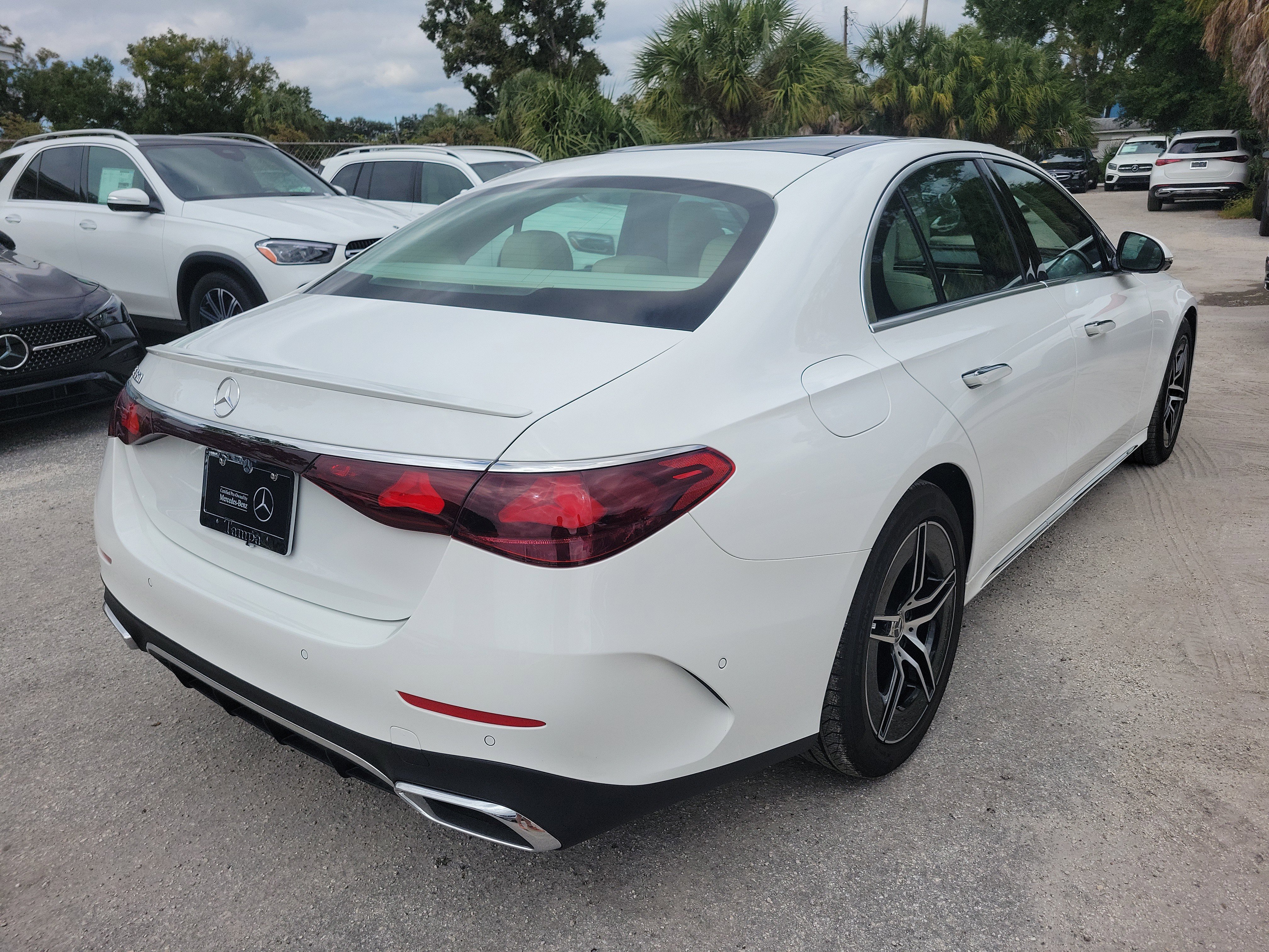 Certified 2025 Mercedes-Benz E 350 Sedan image 4