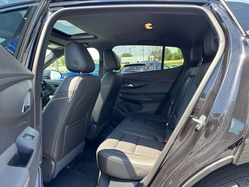 Certified 2025 Buick Envista Avenir FWD image 10