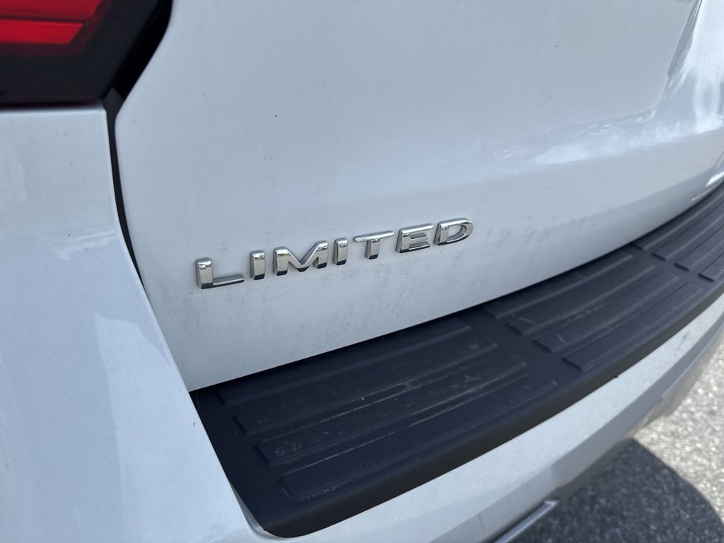 Used 2024 Ford Expedition Limited image 7