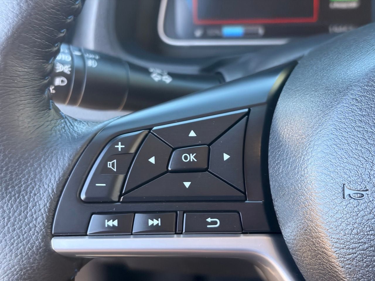 Certified 2022 Nissan Leaf SV Plus FWD image 29
