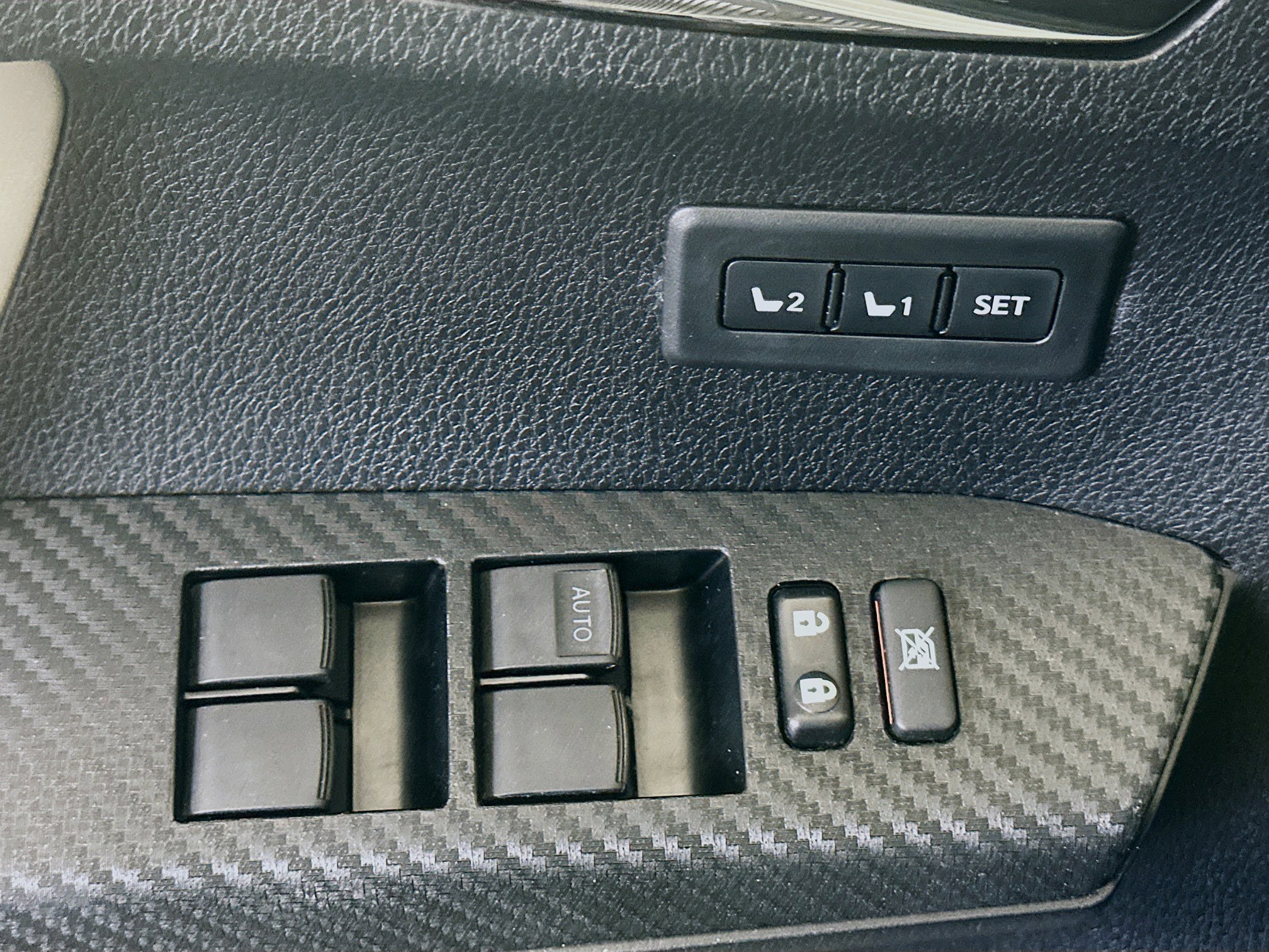 Used 2015 Toyota RAV4 Limited AWD/4WD image 15