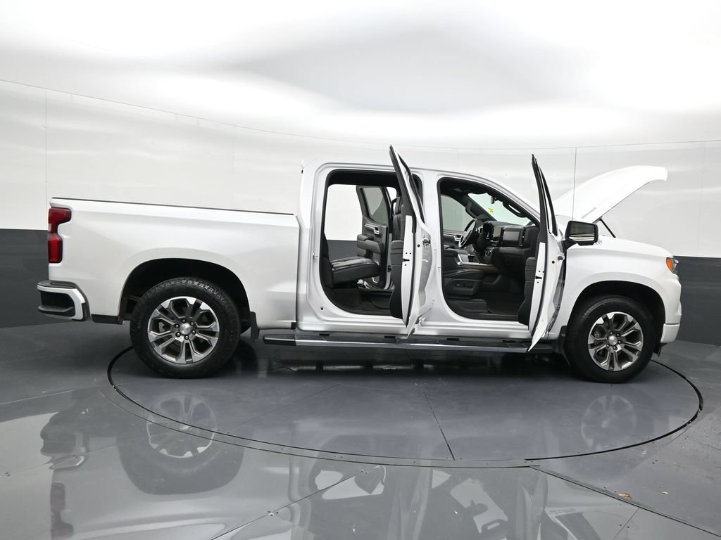 Used 2024 Chevrolet Silverado 1500 High Country AWD/4WD image 29