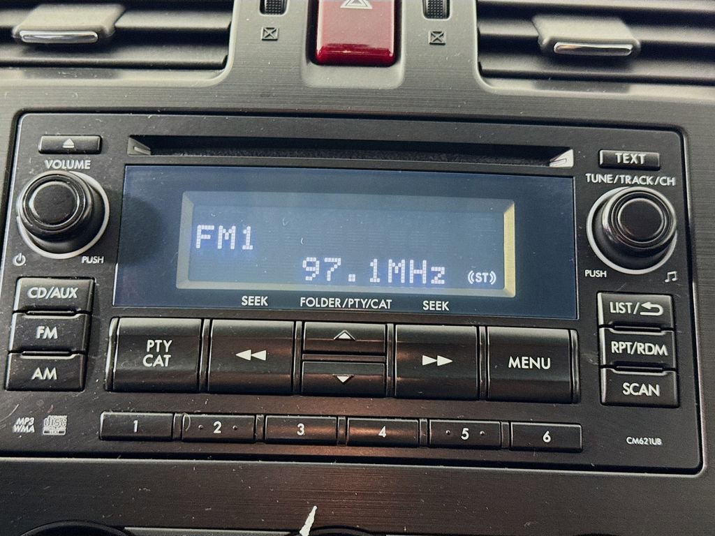 Used 2012 Subaru Impreza 2.0i Premium image 17