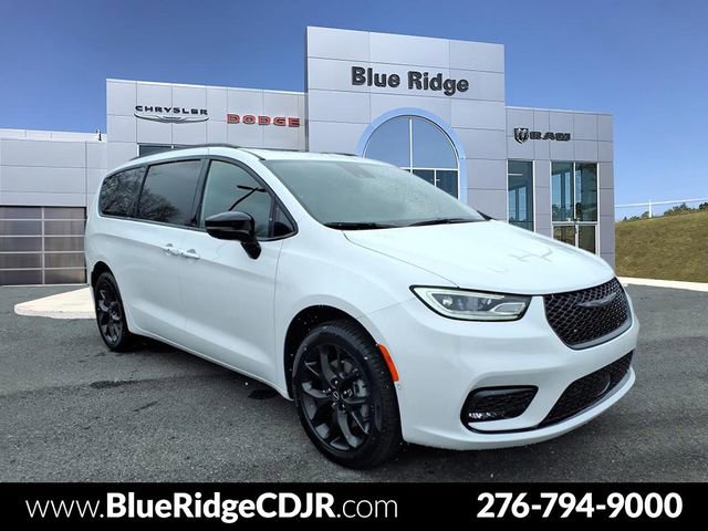 New 2026 Chrysler Pacifica Limited w/ S Appearance Package video 1
