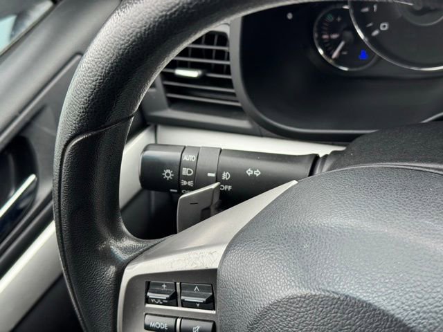 Used 2012 Subaru Outback 2.5i w/ Alloy Wheel Pkg image 23