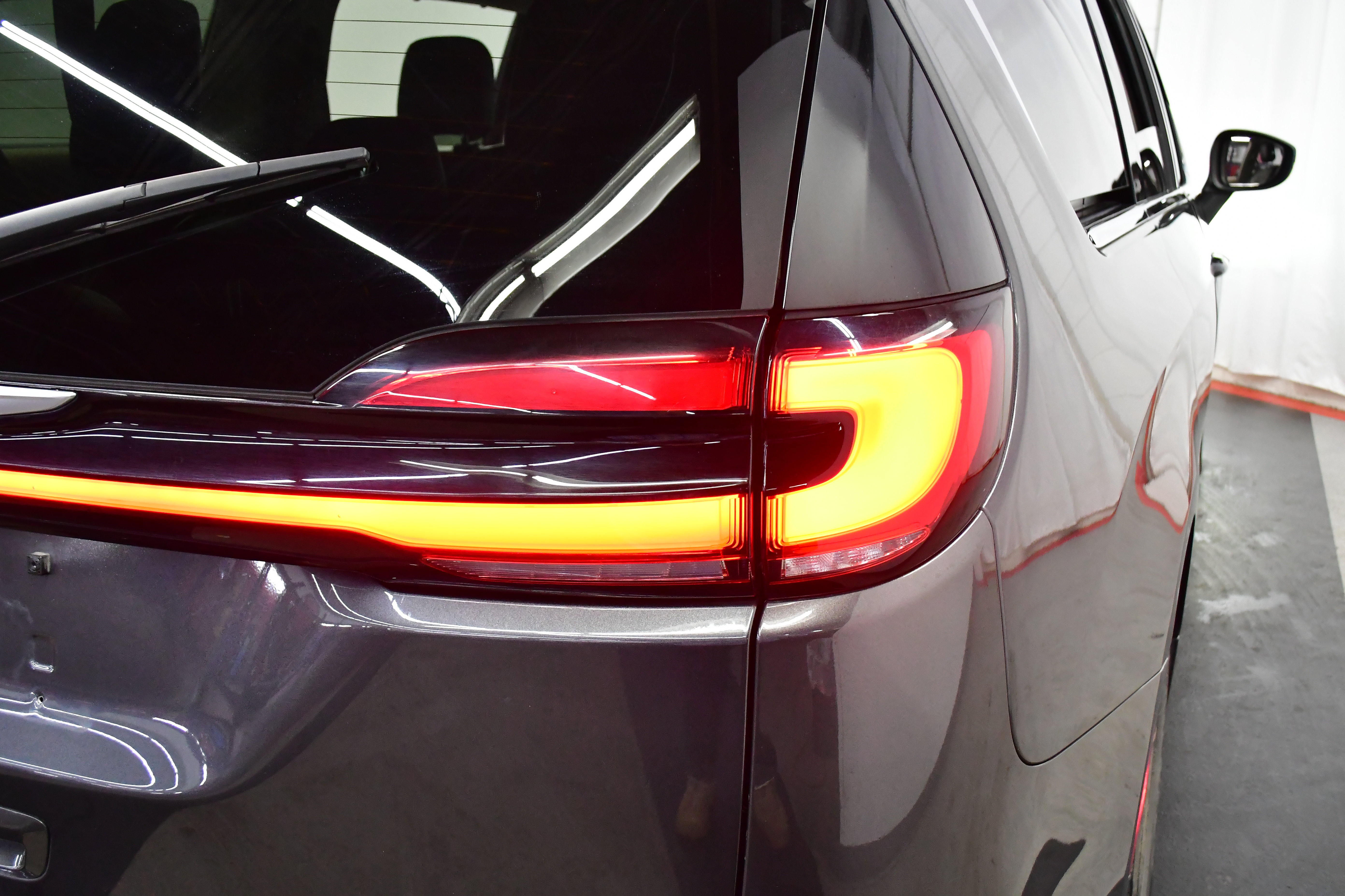 Used 2023 Chrysler Pacifica Touring-L image 71