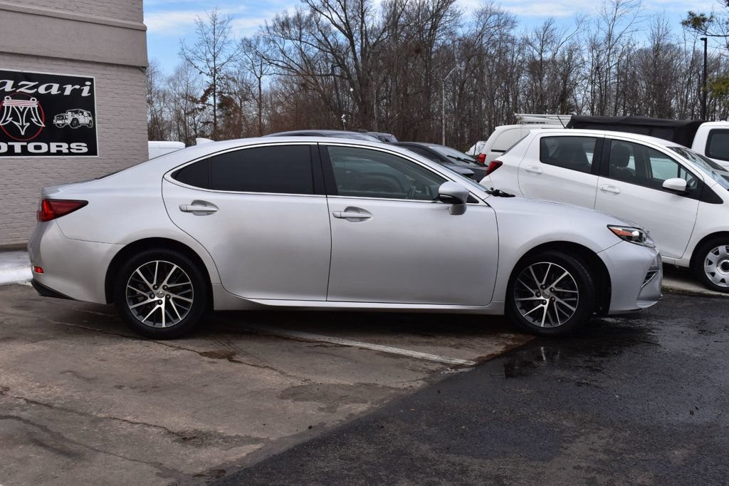 Used 2017 Lexus ES 350 w/ Premium Package FWD image 4