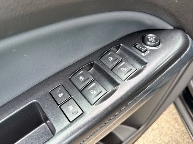 Used 2017 Chevrolet Colorado Z71 RWD image 13