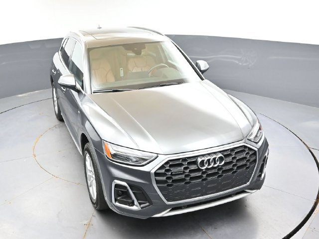 Used 2024 Audi Q5 2.0T Premium w/ Convenience Package AWD/4WD image 44