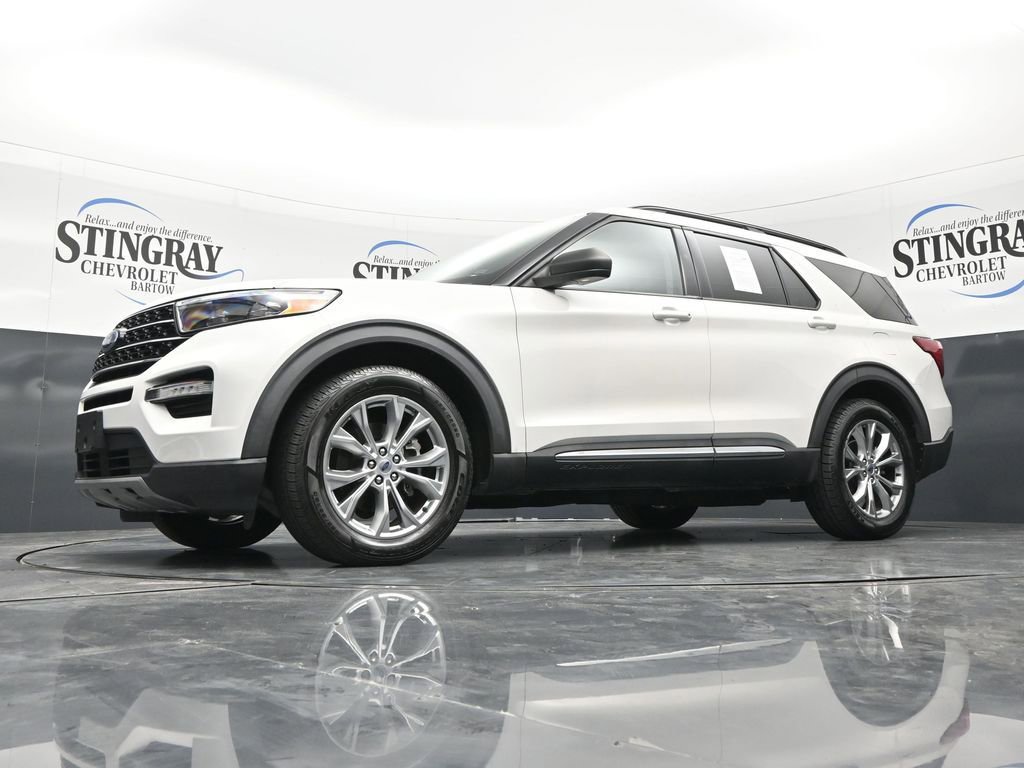 Used 2021 Ford Explorer XLT w/ Equipment Group 202A RWD image 19