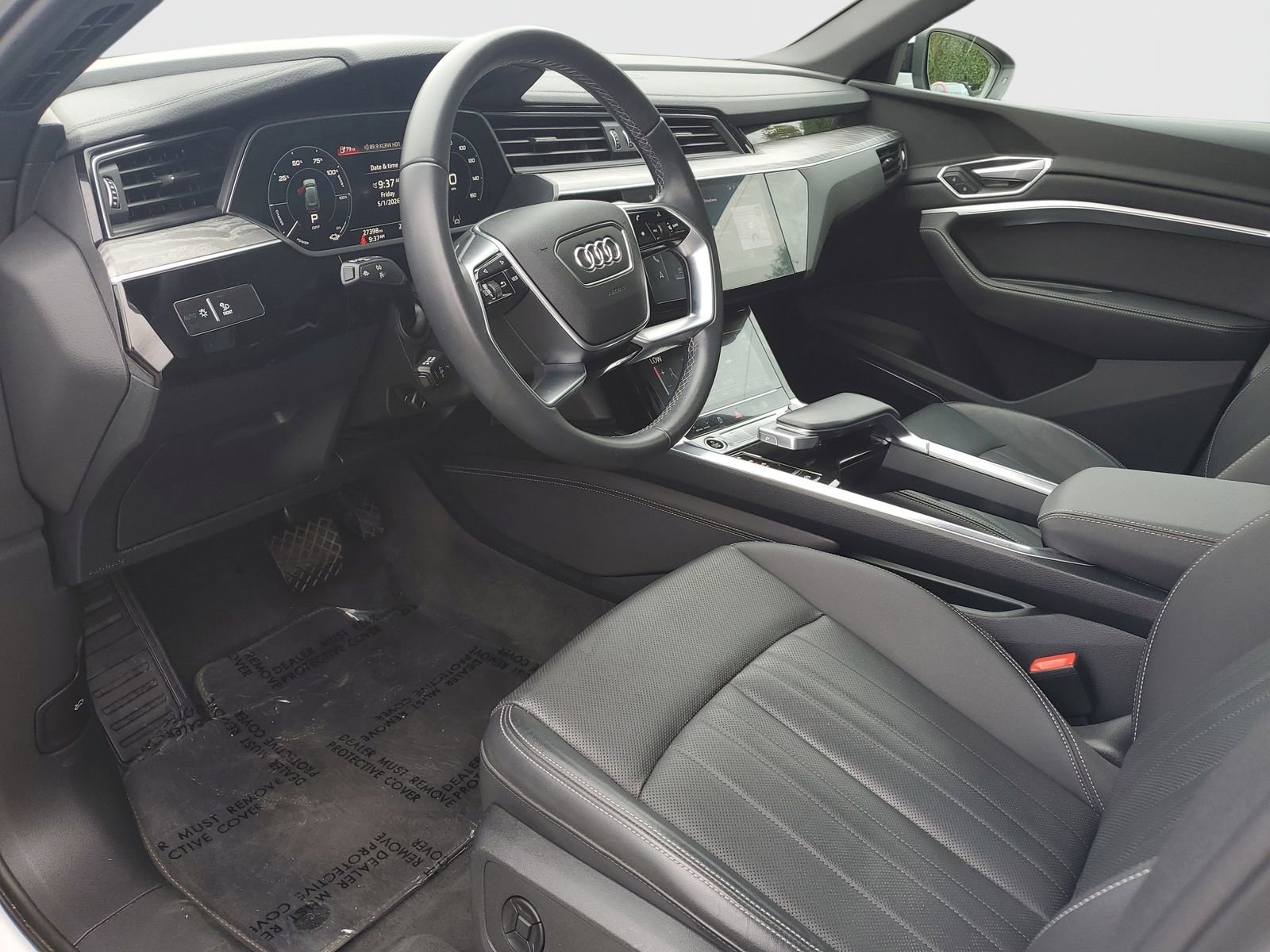 Used 2023 Audi e-tron Premium Plus w/ Premium Plus Package AWD/4WD image 20