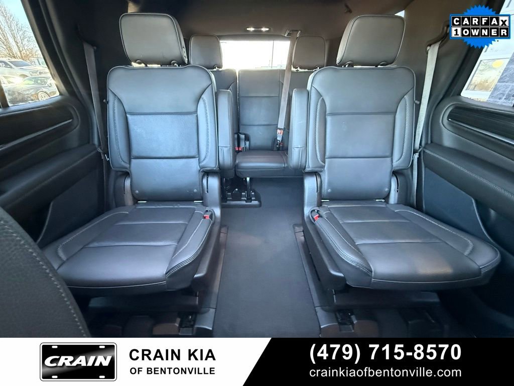 Used 2021 GMC Yukon Denali w/ Denali Premium Package image 30