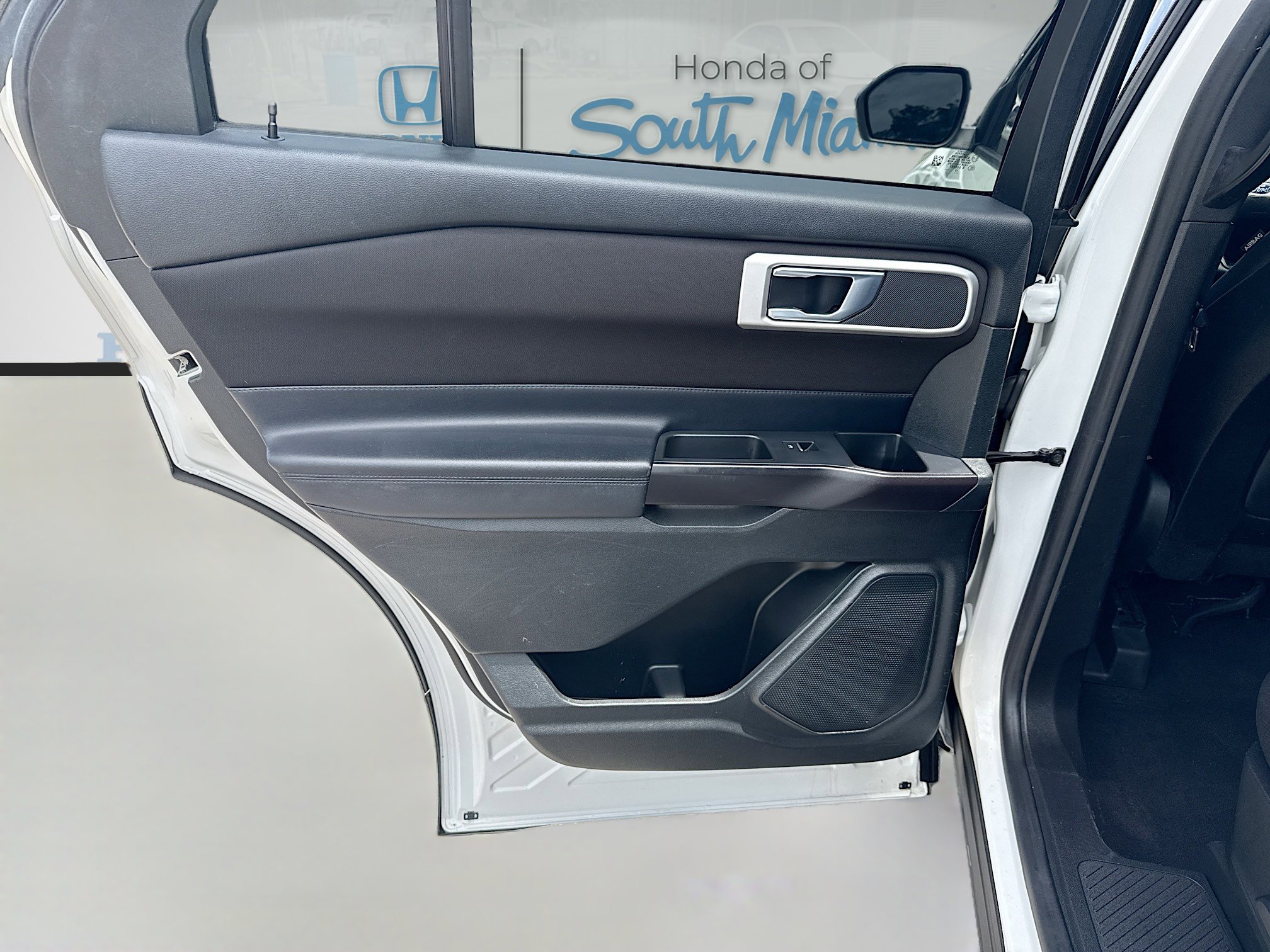 Used 2020 Ford Explorer XLT RWD image 25