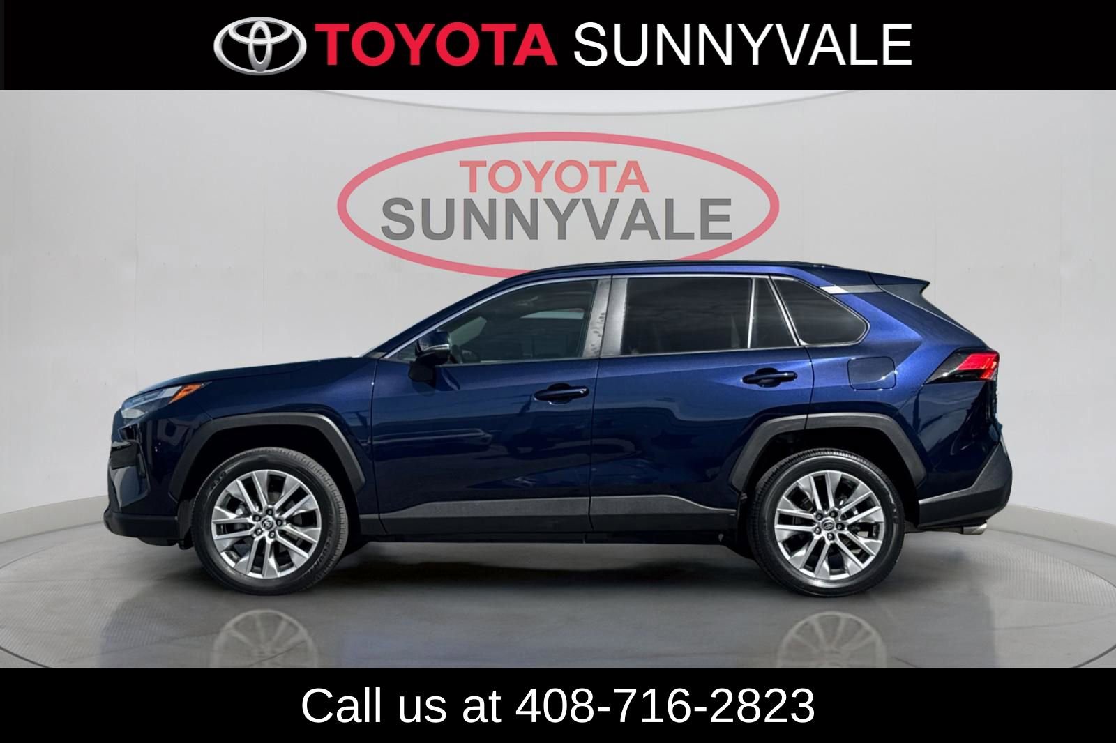 Certified 2022 Toyota RAV4 XLE Premium AWD/4WD image 7