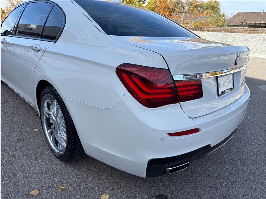 Used 2015 BMW 750Li image 45