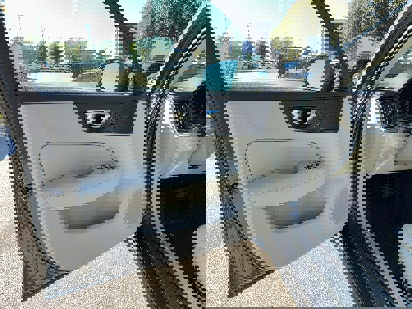 New 2026 Volvo V60 B5 Cross Country Plus w/ Climate Package image 10