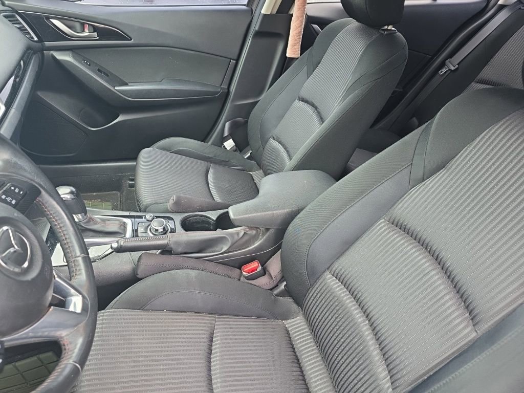 Used 2016 MAZDA MAZDA3 i Touring image 16