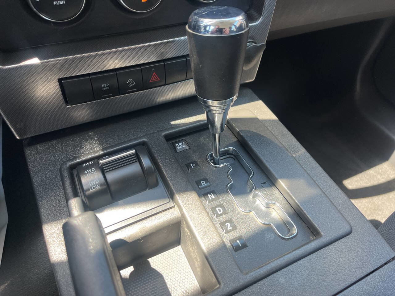 Used 2010 Jeep Liberty Sport AWD/4WD image 18