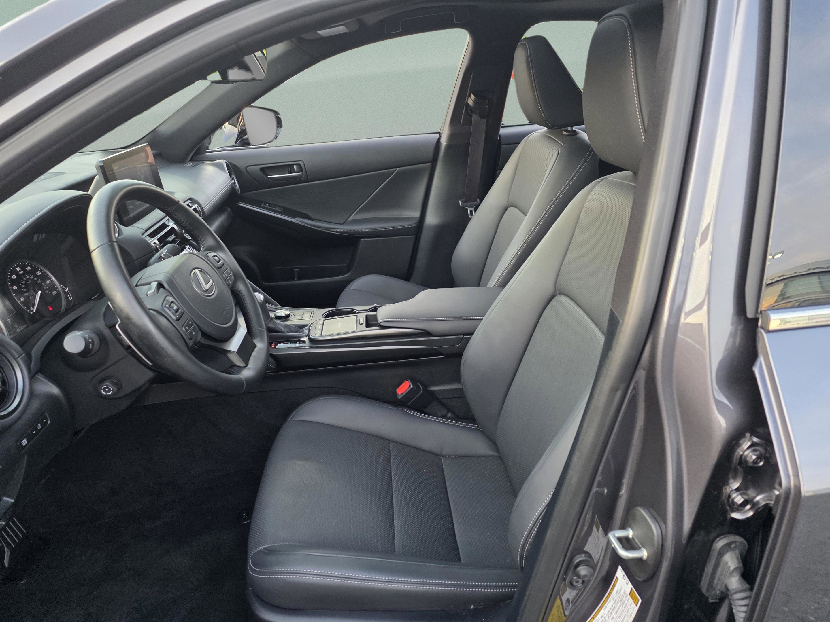 Certified 2025 Lexus IS 300 w/ Premium Package image 14