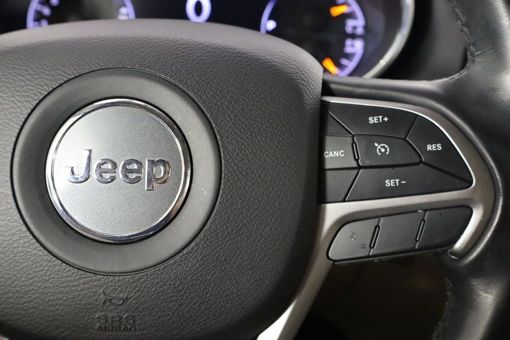 Used 2022 Jeep Grand Cherokee Laredo E RWD image 10