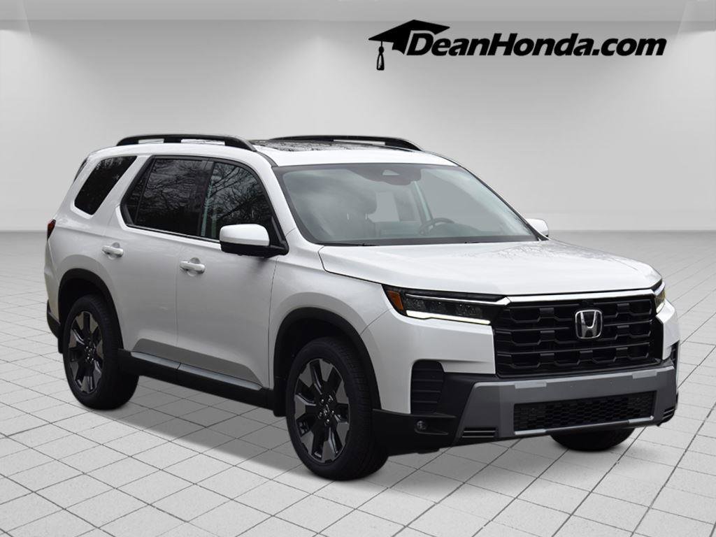 New 2026 Honda Pilot Touring image 7