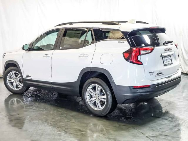 Certified 2022 GMC Terrain SLE w/ Driver Convenience Package AWD/4WD image 9