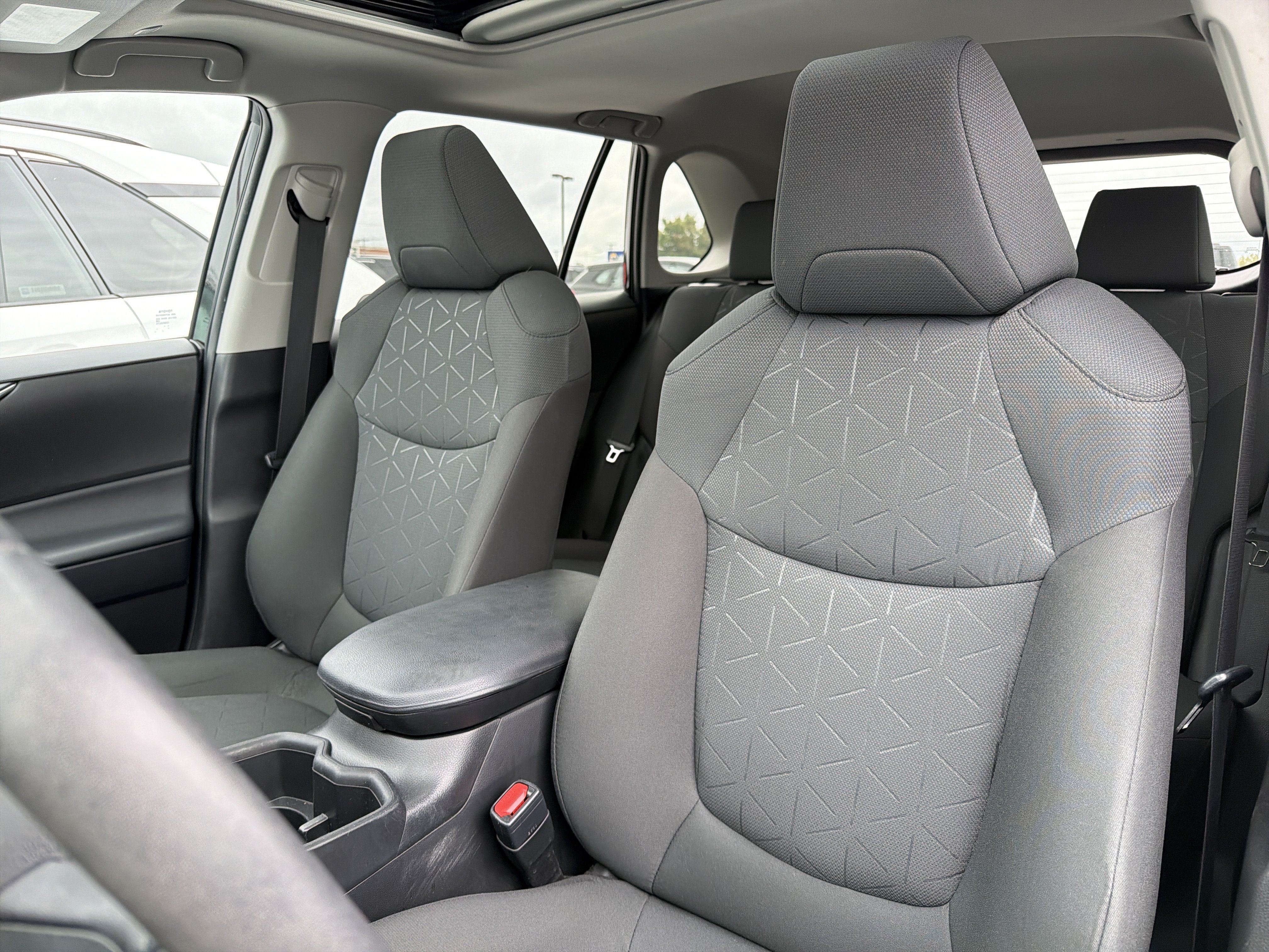 Used 2023 Toyota RAV4 XLE w/ Convenience Package AWD/4WD image 10