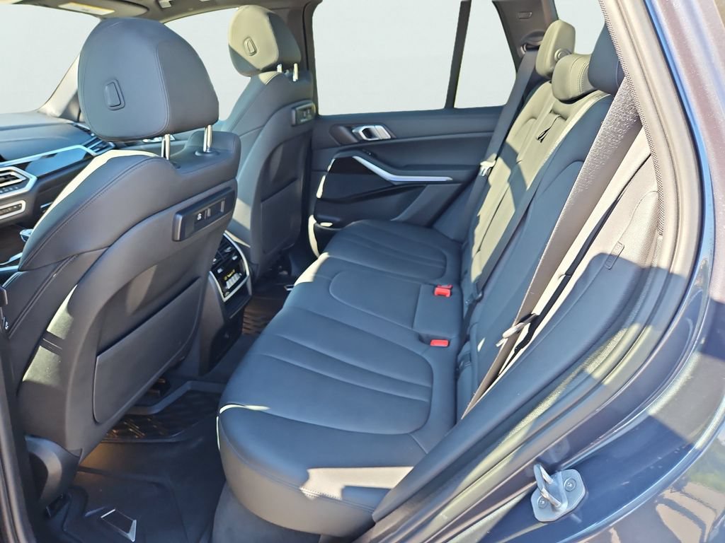 Used 2019 BMW X5 xDrive40i w/ Convenience Package AWD/4WD image 28