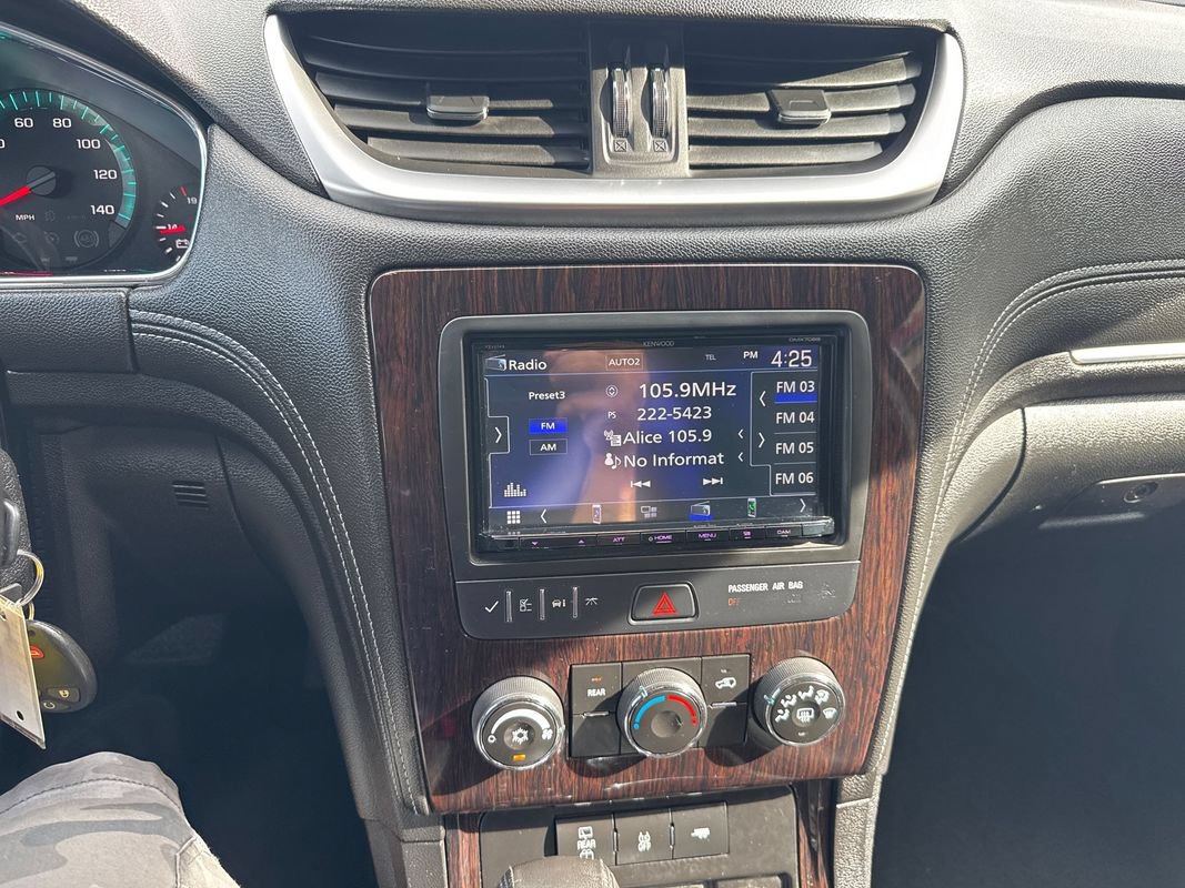 Used 2015 Chevrolet Traverse LT AWD/4WD image 32