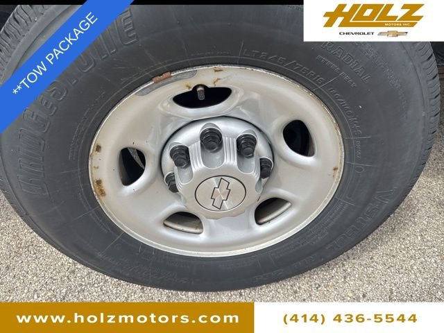 Used 2019 Chevrolet Express 2500 w/ Driver Convenience Package image 6