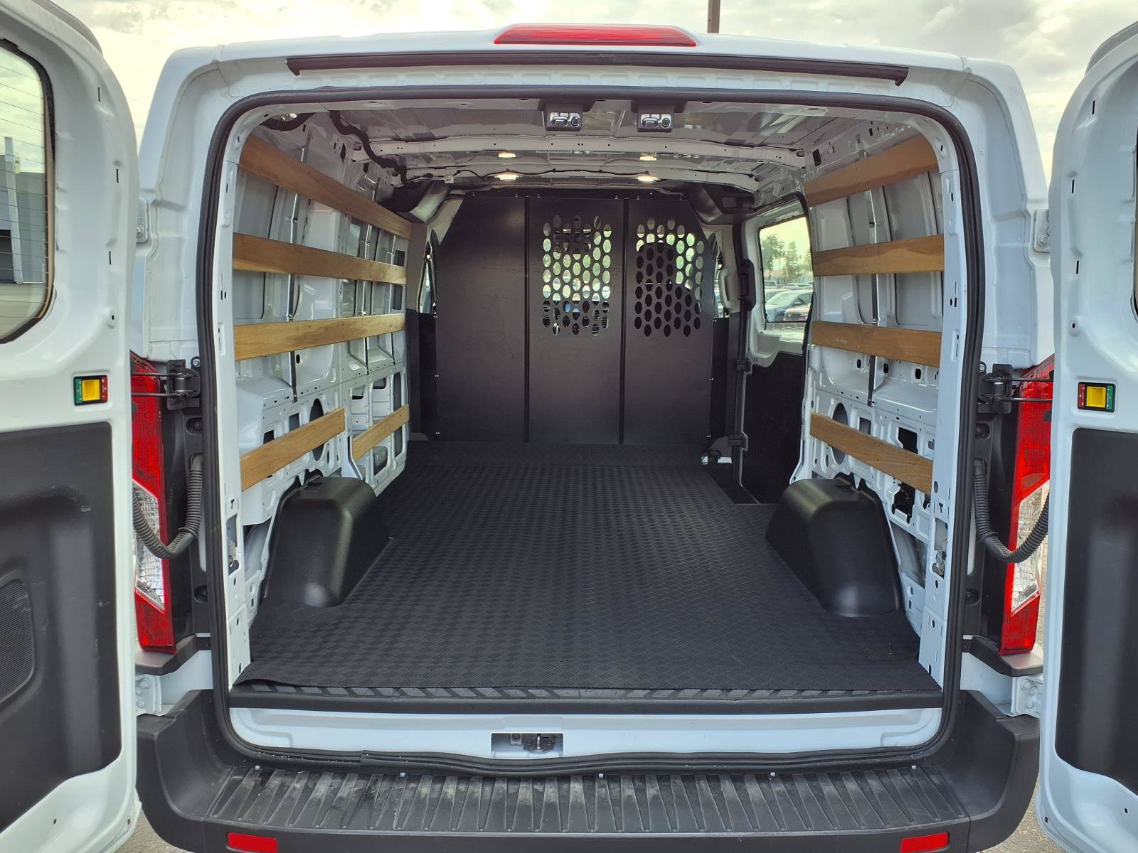 Certified 2025 Ford Transit 250 Low Roof w/ Exterior Upgrade Package RWD image 15