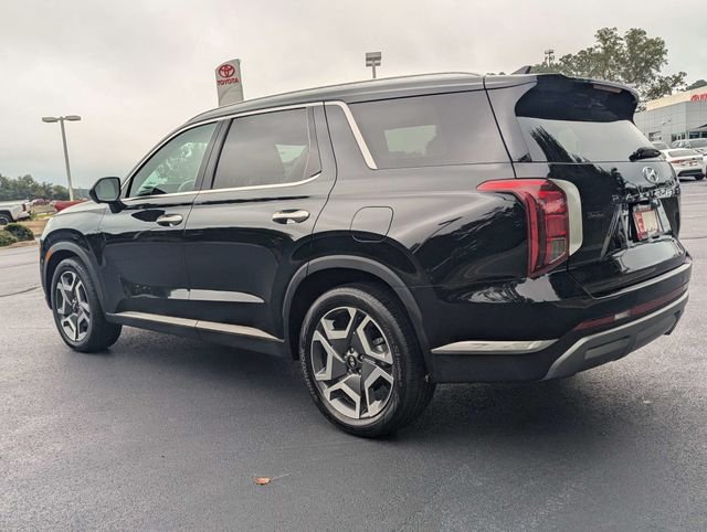 Used 2025 Hyundai Palisade Limited FWD image 4